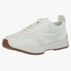 DV dolce vita woman’s fashion sneaker